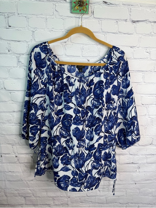 Ann Taylor Tops - ANN TAYLOR Blue and White Floral Blouse Top Medium